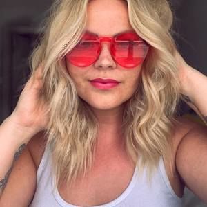 Meet your Posher, Carey-lynn